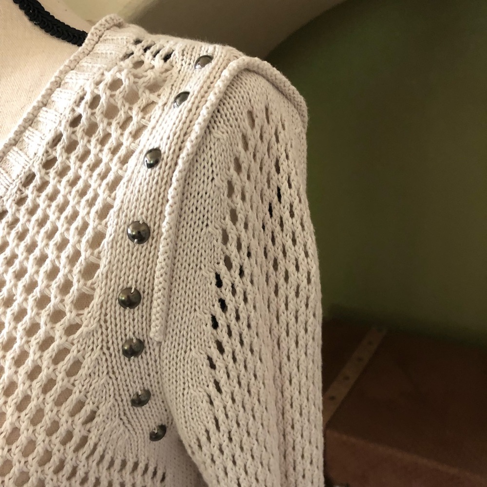 Sweater - Picture 2 of 4